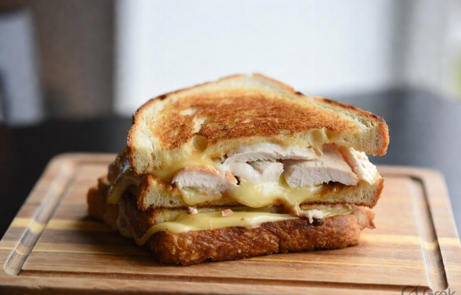 Toasted chicken and cheese melt